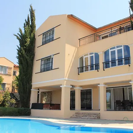 Villa Adavillas Mariposa