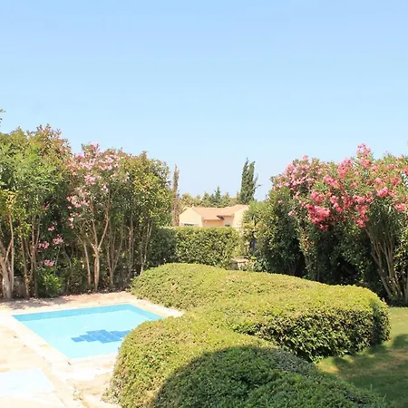 Adavillas Mariposa Villa *